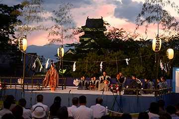 夏のイベント 国宝 松本城